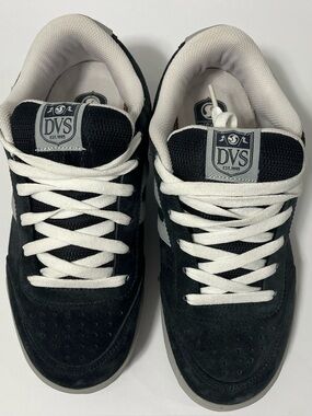 DVS Shoe Company Dresden Size 6 Black  Vintage Puffy Skate Shoes Y2K